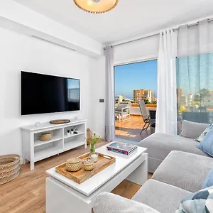 Lola Playa Puerto Marina Apartment Benalmadena