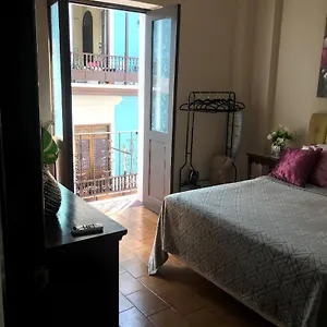 The Balconies Studio, The Marilyn & The Crystal At Casa Of Essence In Old Apartment San Juan